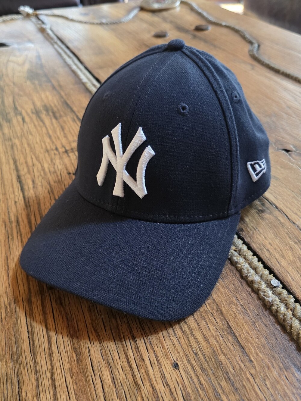 New Era 39Thirty Navy New York Yankees Hat Unisex Small / Medium